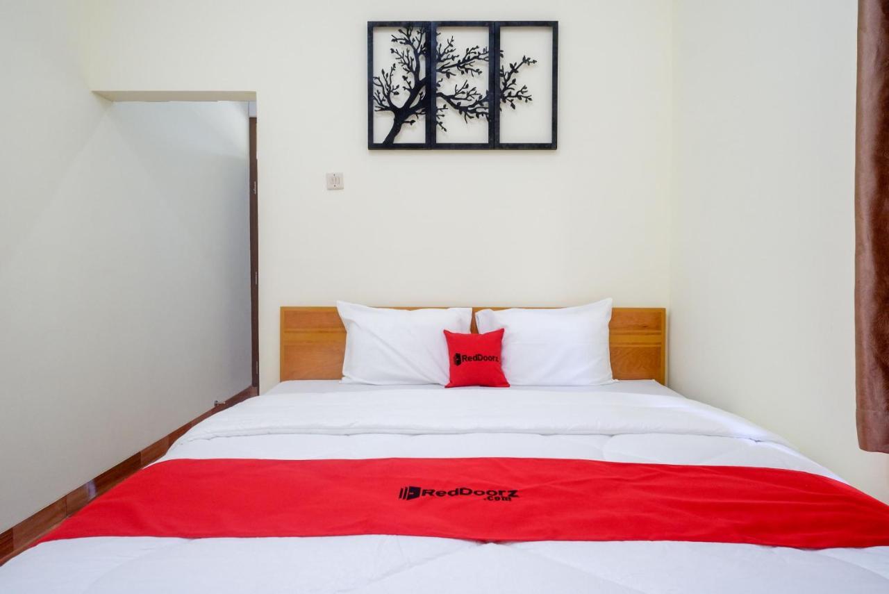 Reddoorz Near Rita Supermall Purwokerto 2 المظهر الخارجي الصورة