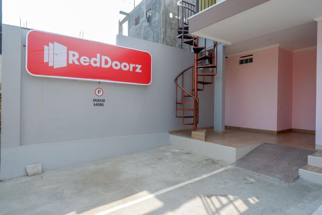 Reddoorz Near Rita Supermall Purwokerto 2 المظهر الخارجي الصورة