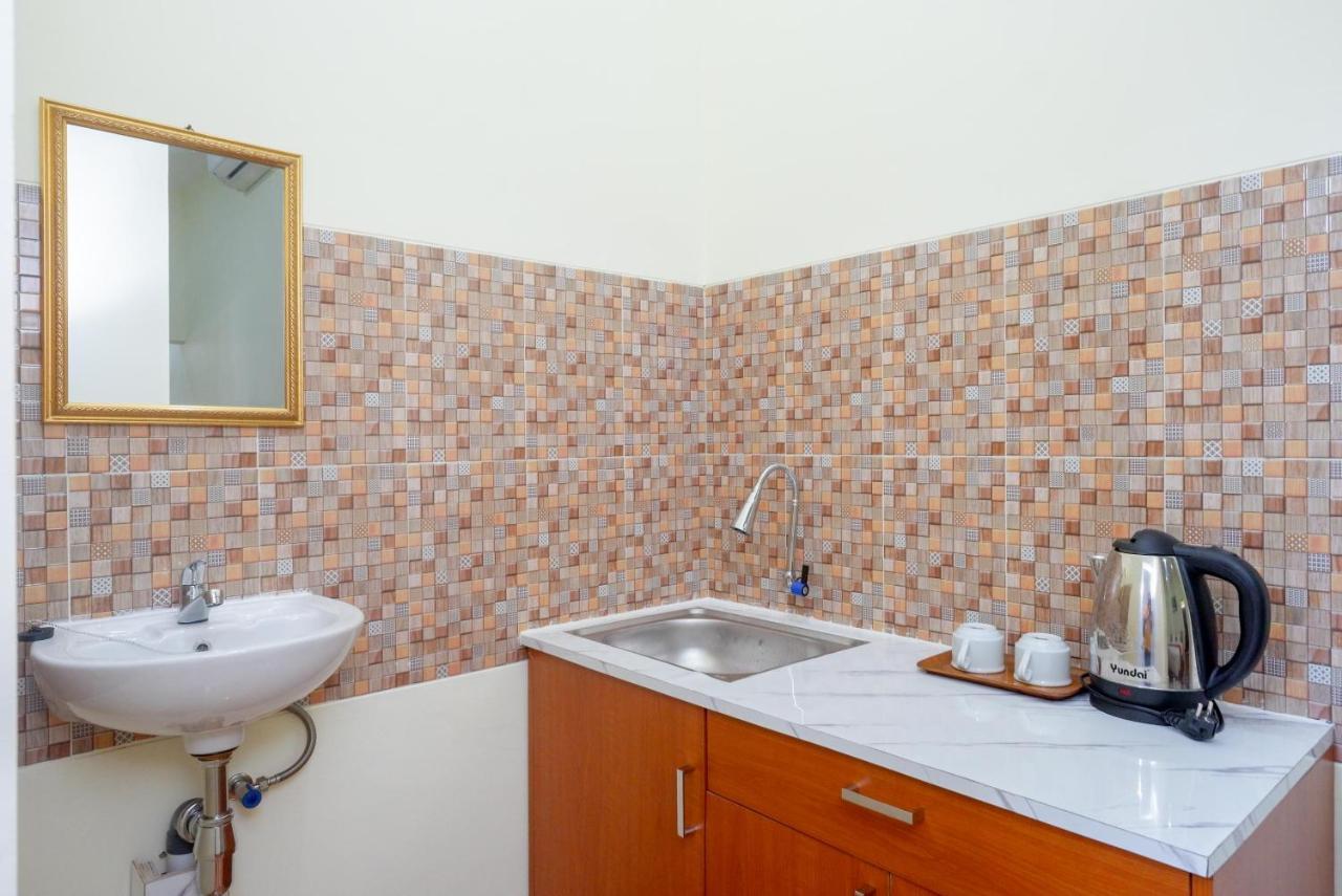 Reddoorz Near Rita Supermall Purwokerto 2 المظهر الخارجي الصورة